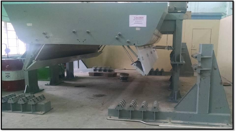 DOOR OPERATION MECHANISM